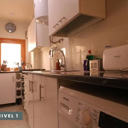 Pisos Baza, Tres Apartmentos En