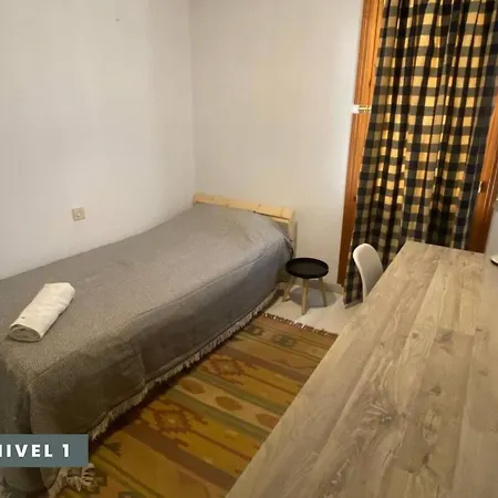 Pisos Baza, Tres Apartmentos En Apartment Baza