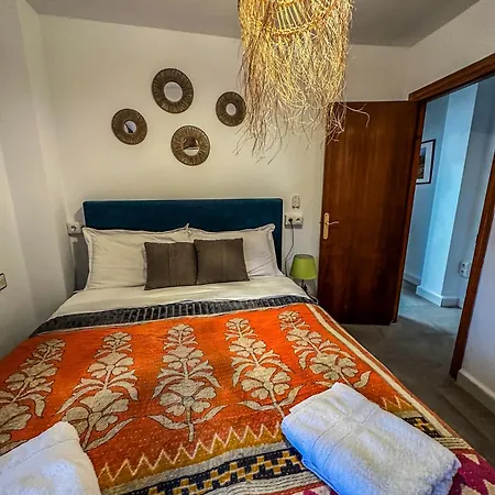 Pisos Baza, Tres Apartmentos En * Baza